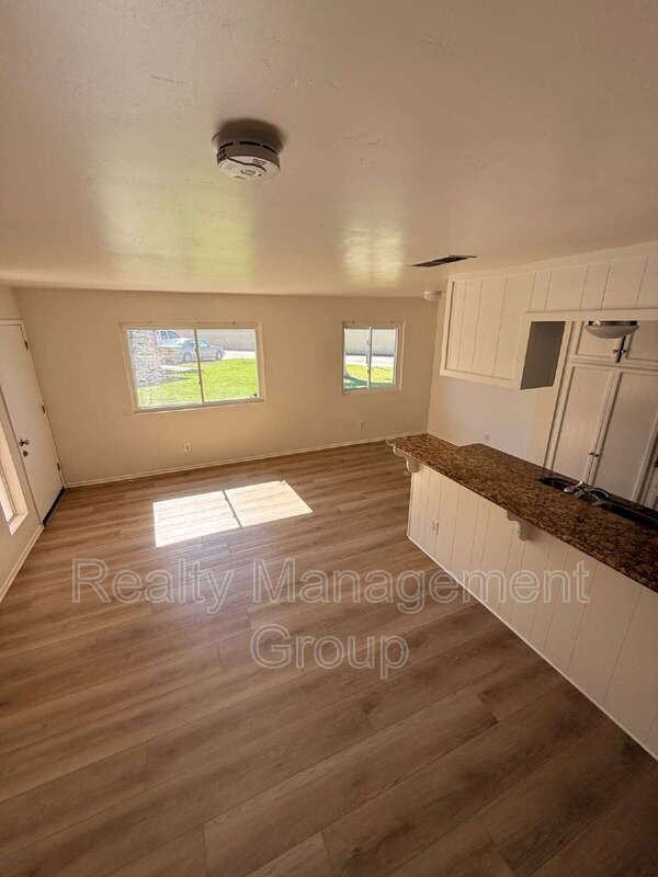 9846 Mission Viejo Ct #2 - Photo 7 of 17