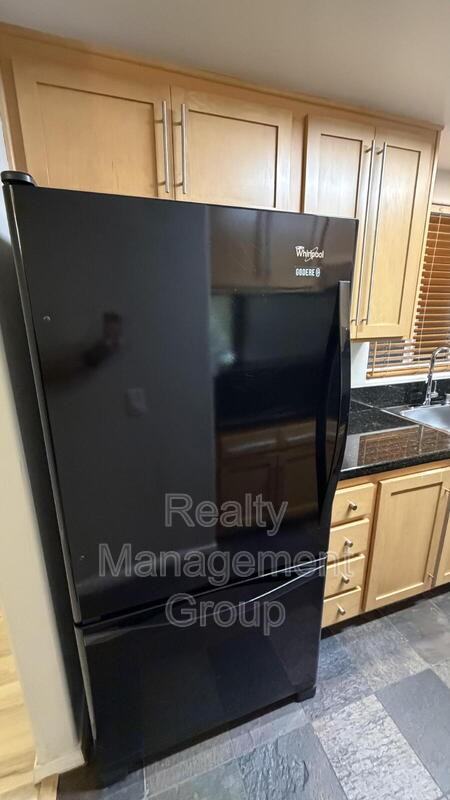 3502 Pringle St #101 - Photo 3 of 21