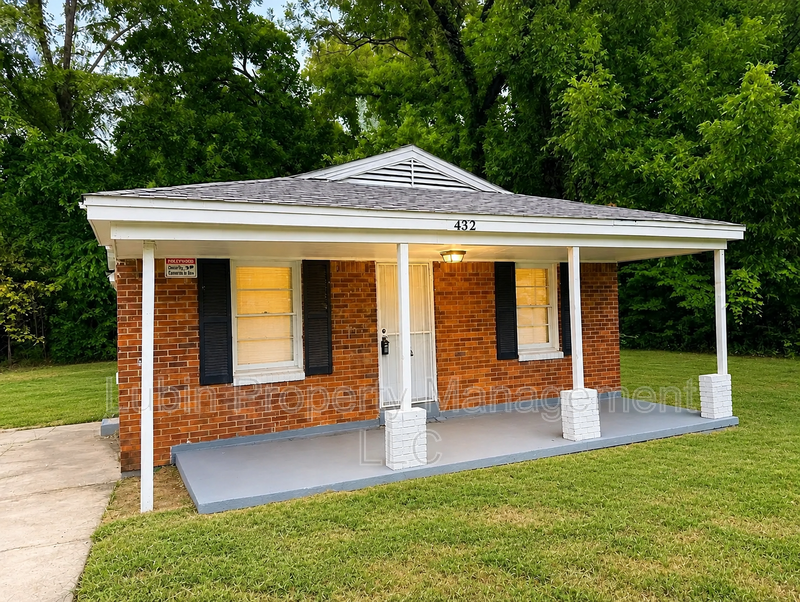 432 W Peebles Rd