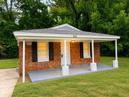 featured image of 432 W Peebles Rd