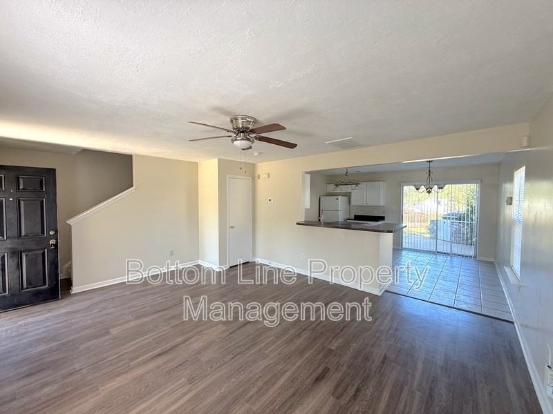 10415 Katie Creek Ct - Photo 4 of 24