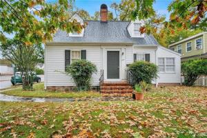 featured image of 1109 Richmond Rd