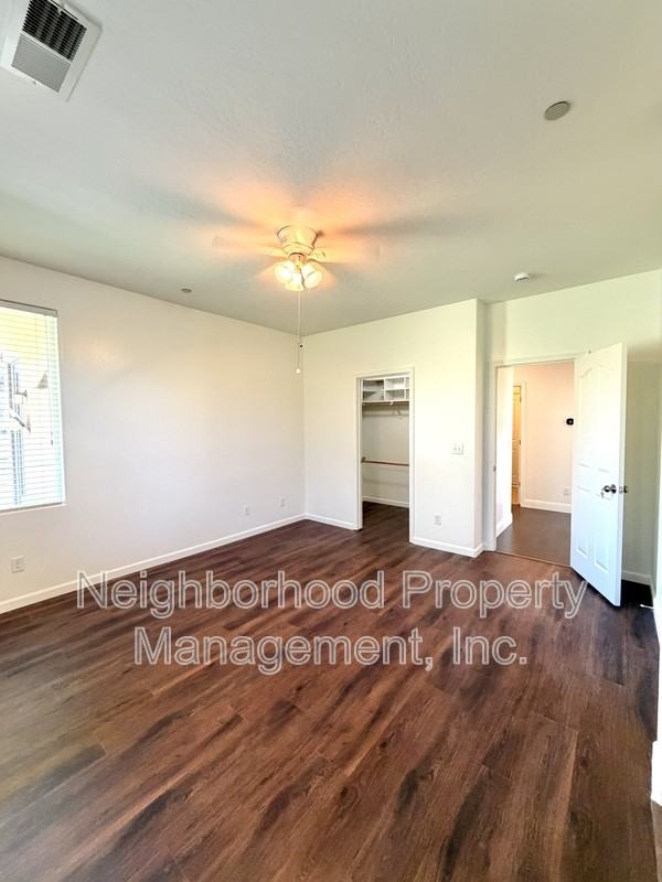 10593 N Sierra Vista Ave - Photo 3 of 10