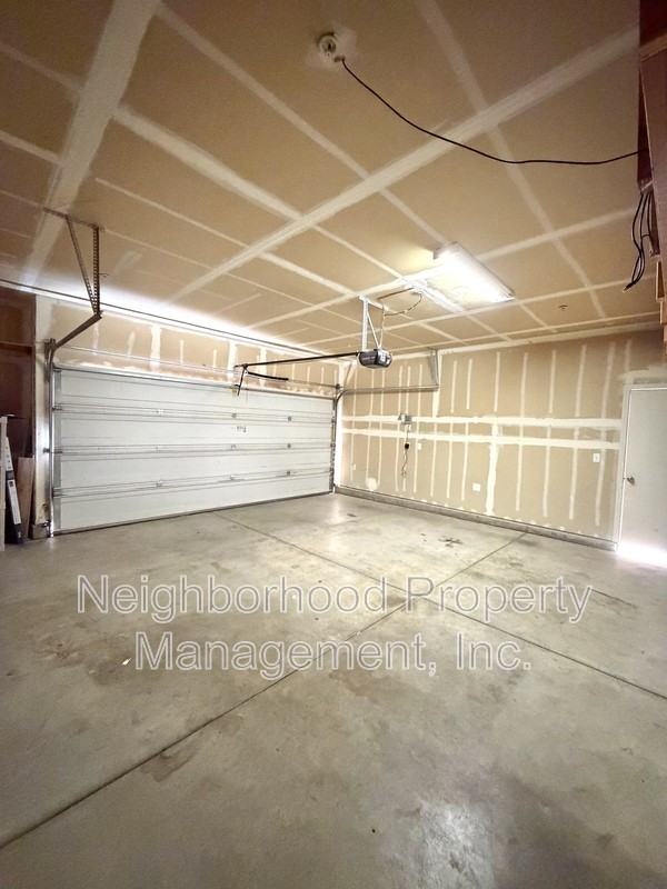 10593 N Sierra Vista Ave - Photo 7 of 10