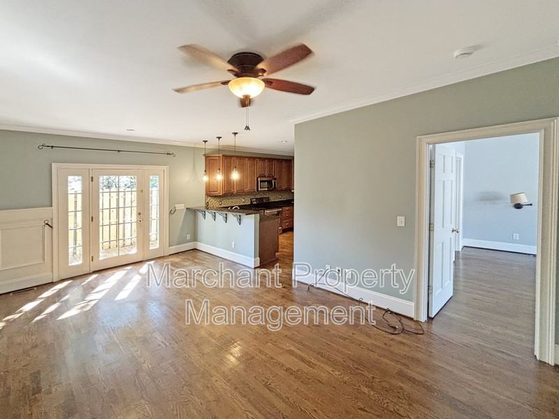 708 Bennett St #A - Photo 3 of 22
