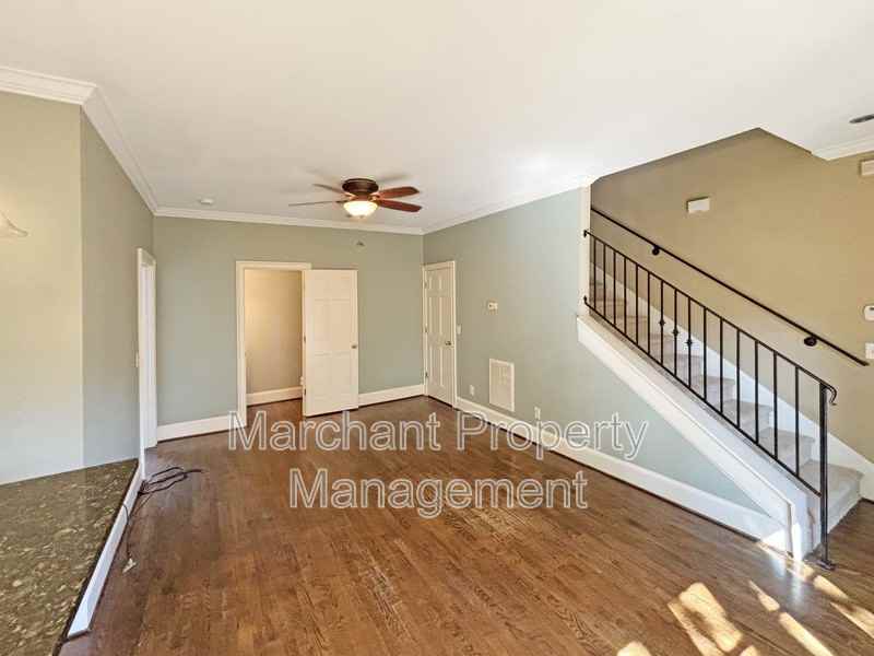 708 Bennett St #A - Photo 4 of 22