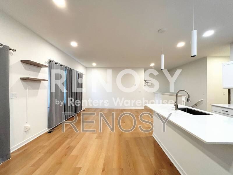 1011 Polk St - Photo 3 of 33