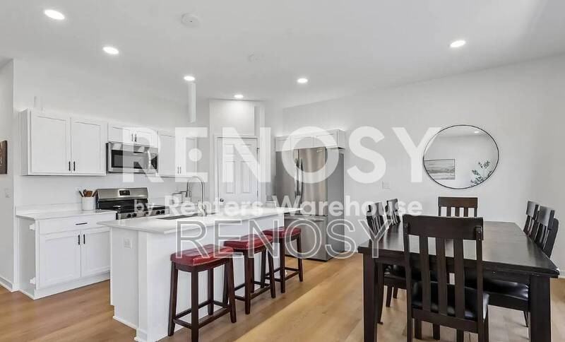 1011 Polk St - Photo 5 of 33
