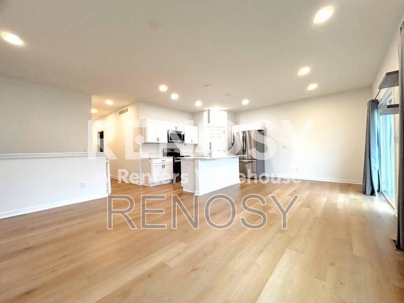 1011 Polk St - Photo 6 of 33