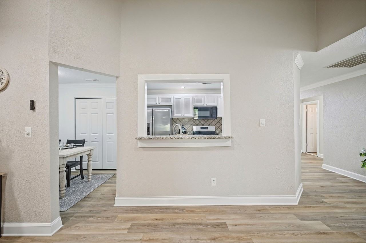 1812 Bernstein Dr - Photo 3 of 30