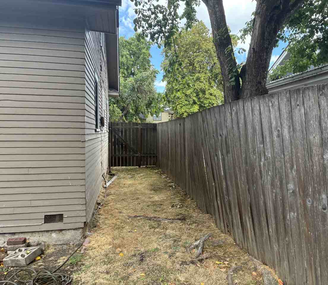 1710 Olive St - Photo 4 of 13