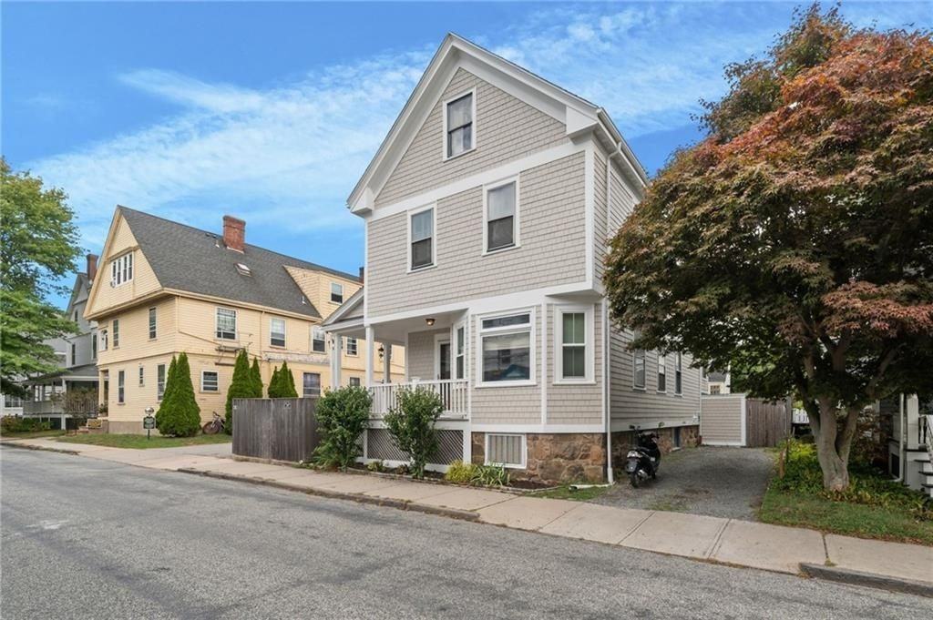 28 Rhode Island Ave - Photo 3 of 48