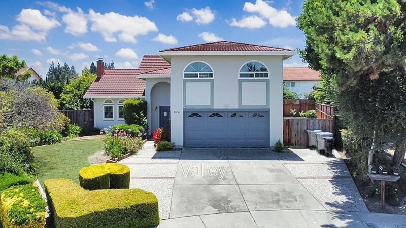 1806 Blackmore Ct