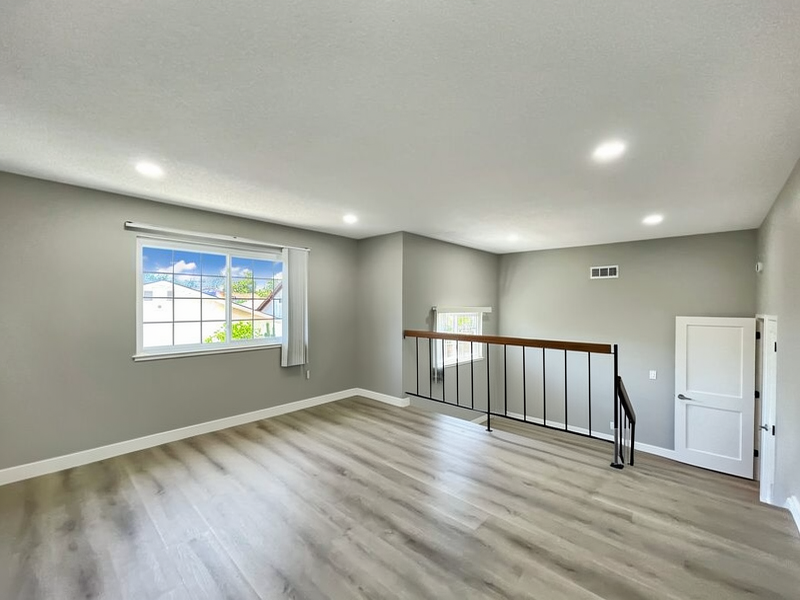 1806 Blackmore Ct - Photo 3 of 13