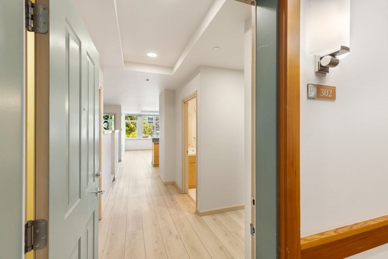 2319 1st Ave - Photo 4 of 18