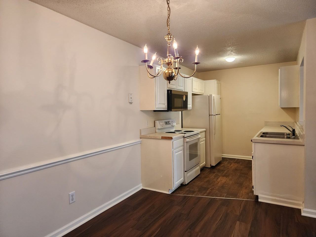 531 3rd Loop Rd - Photo 5 of 12