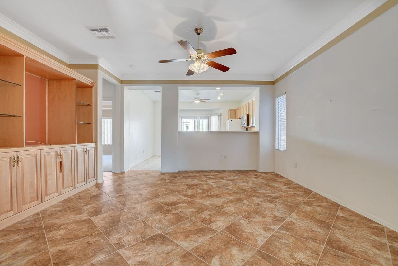 576 Carmel Mesa Dr - Photo 5 of 37