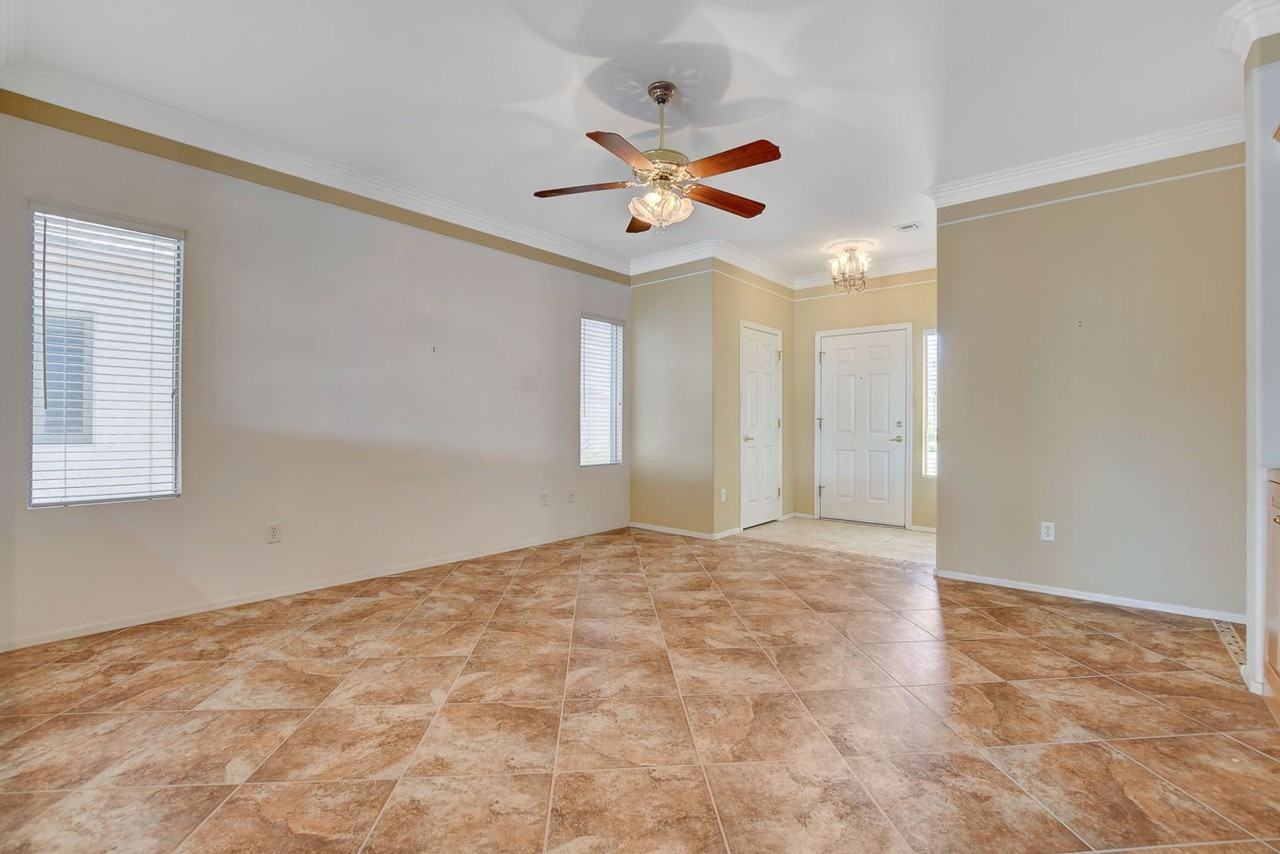 576 Carmel Mesa Dr - Photo 7 of 37