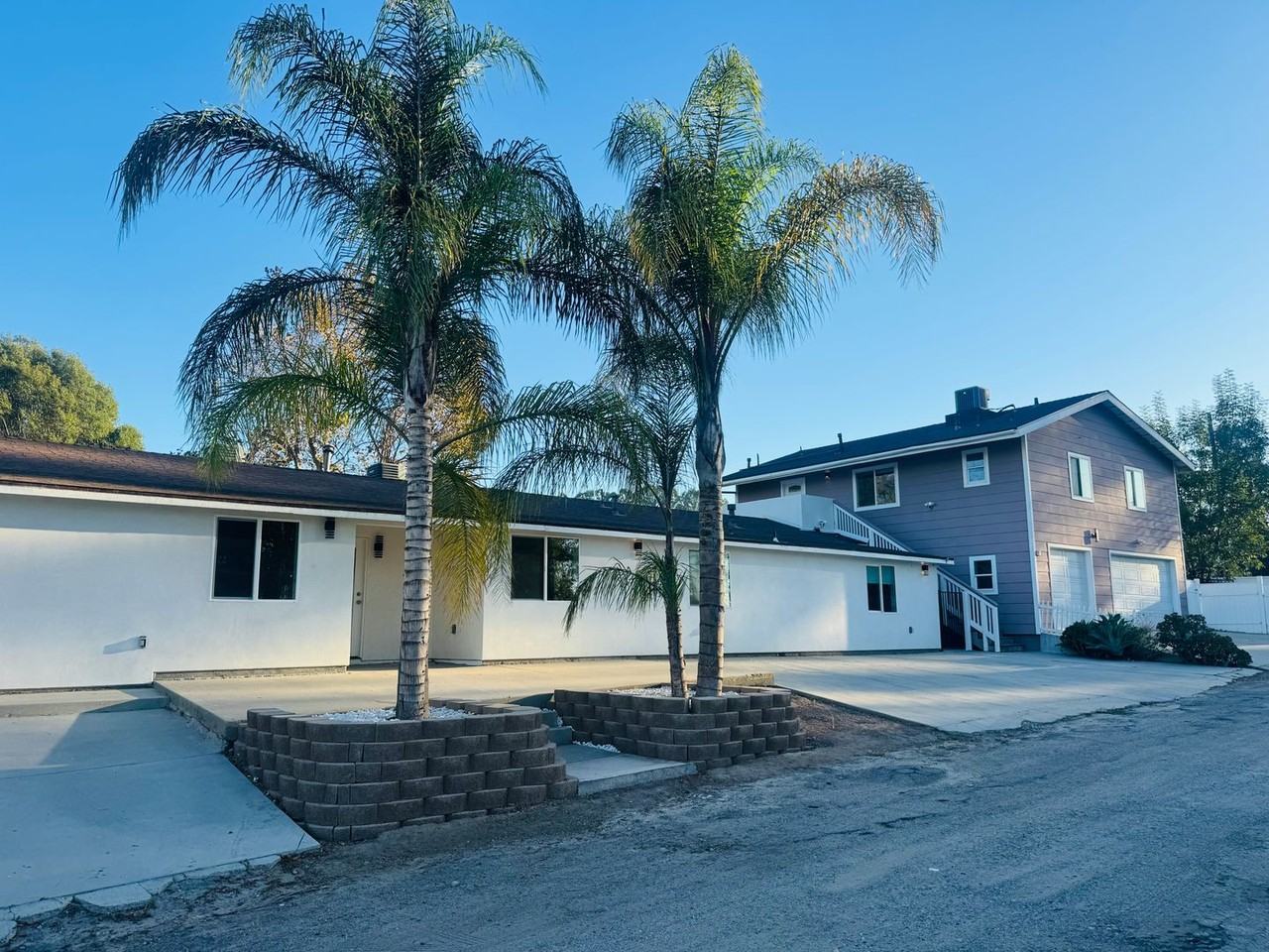 4530 Arch St - Photo 2 of 14