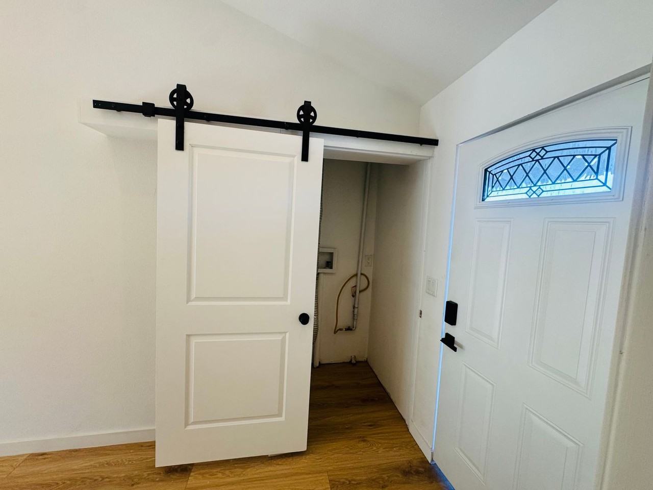 4530 Arch St - Photo 6 of 14