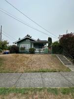 featured image of 2414 N Lawrence St