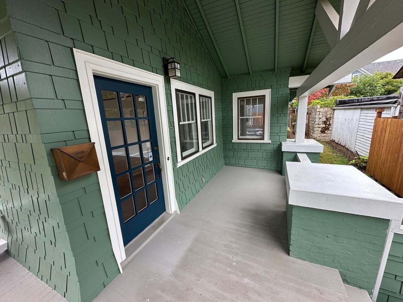2414 N Lawrence St - Photo 3 of 32