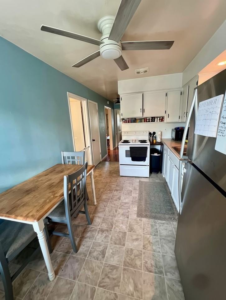 429 Fairmount St - Photo 4 of 11