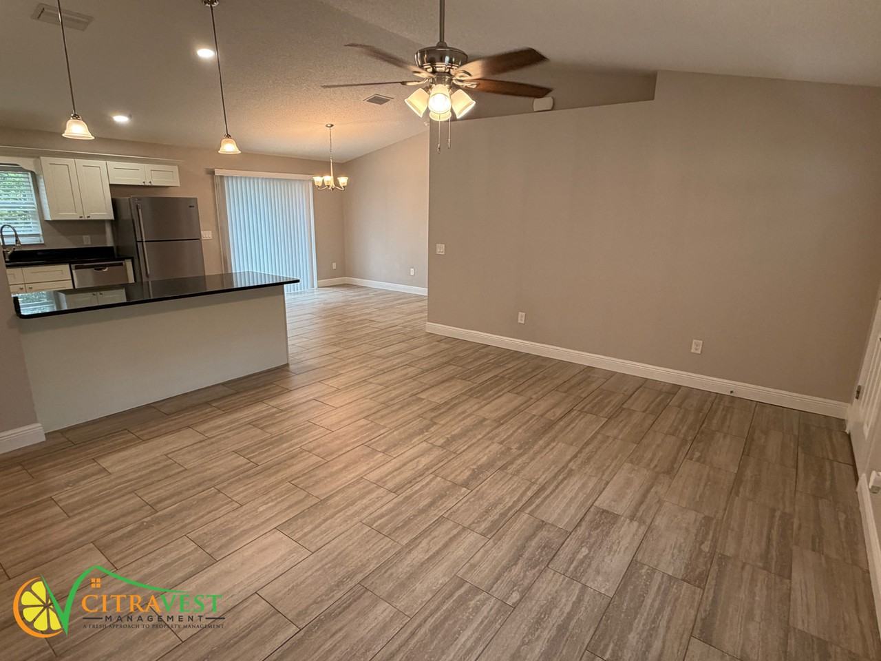 8924 N Spartan Dr - Photo 2 of 13