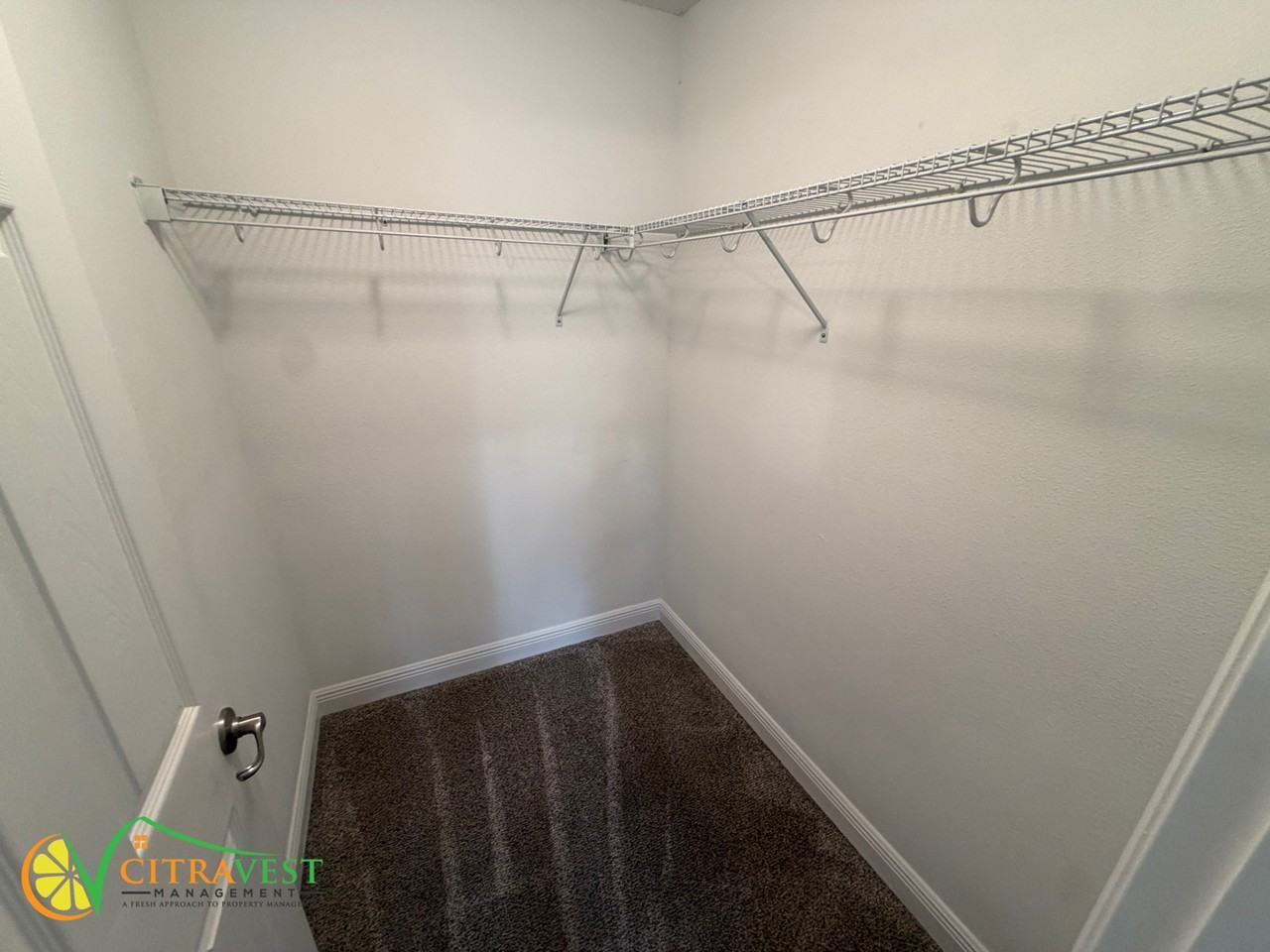 8924 N Spartan Dr - Photo 6 of 13