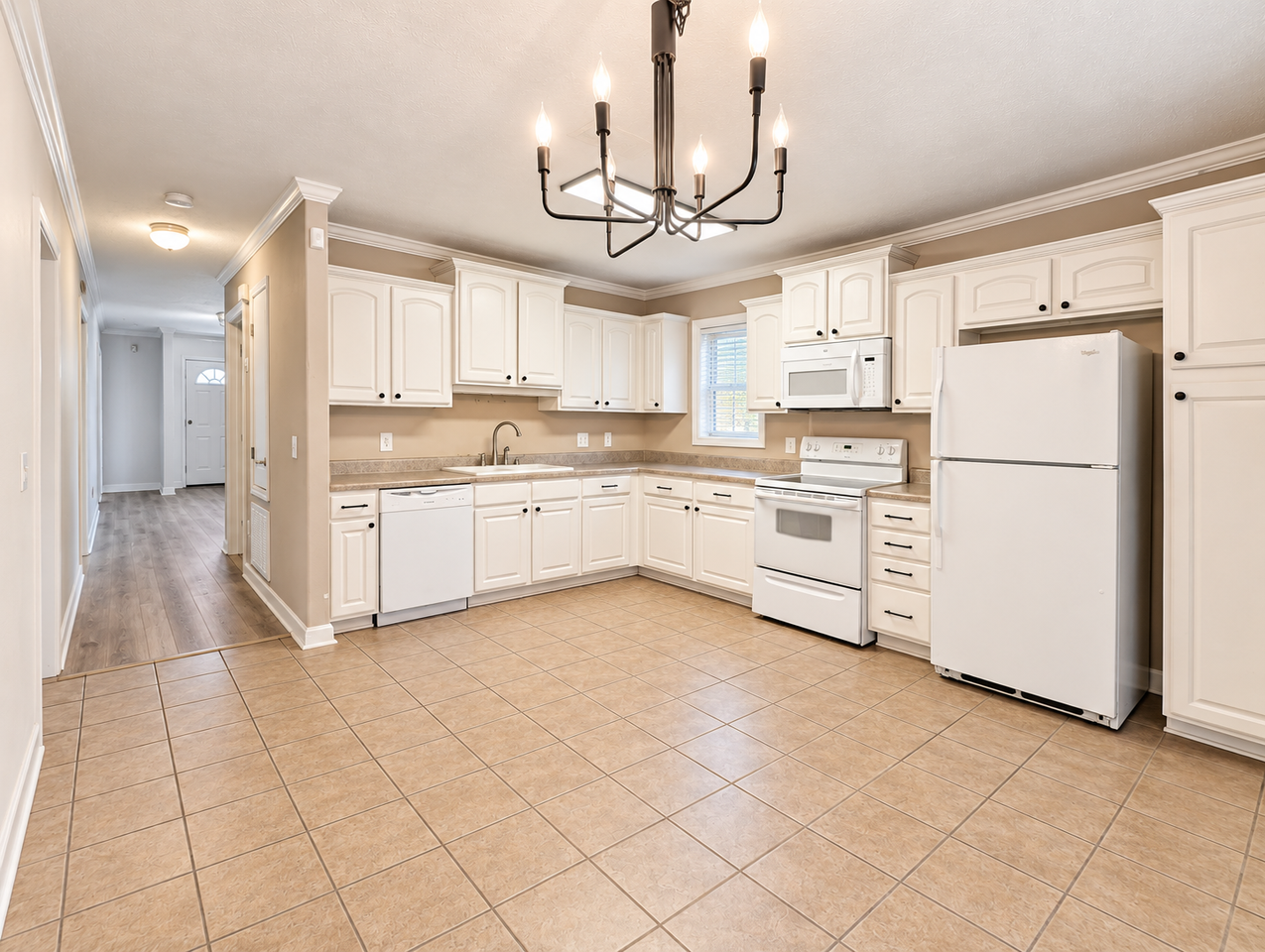65 Lasalle St - Photo 7 of 12
