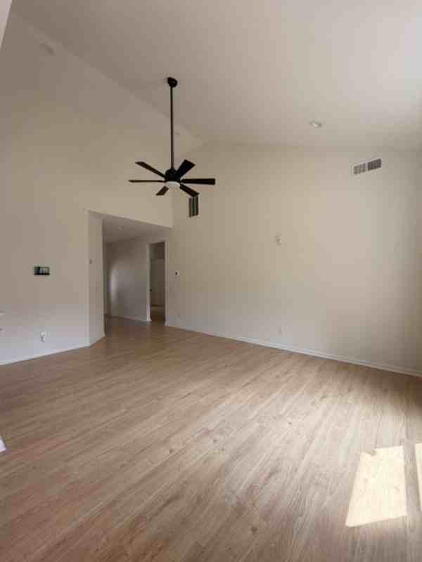 3741 Humphrey Dr - Photo 6 of 22