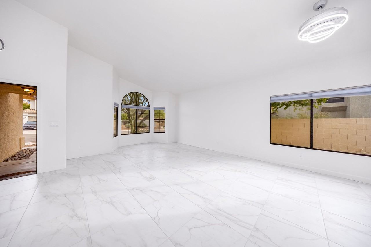 12461 N Granville Canyon Way - Photo 7 of 48