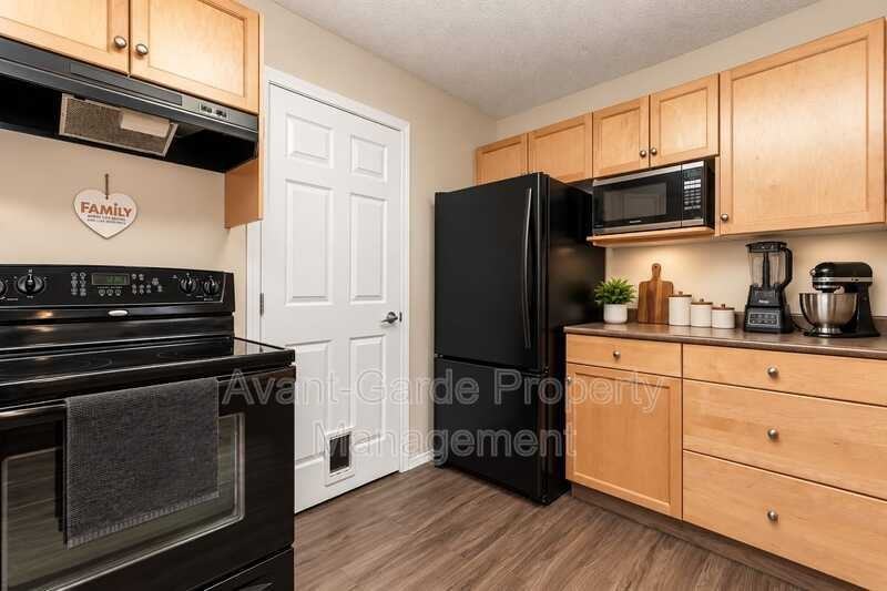 460 Cranberry Way #130 - Photo 7 of 11