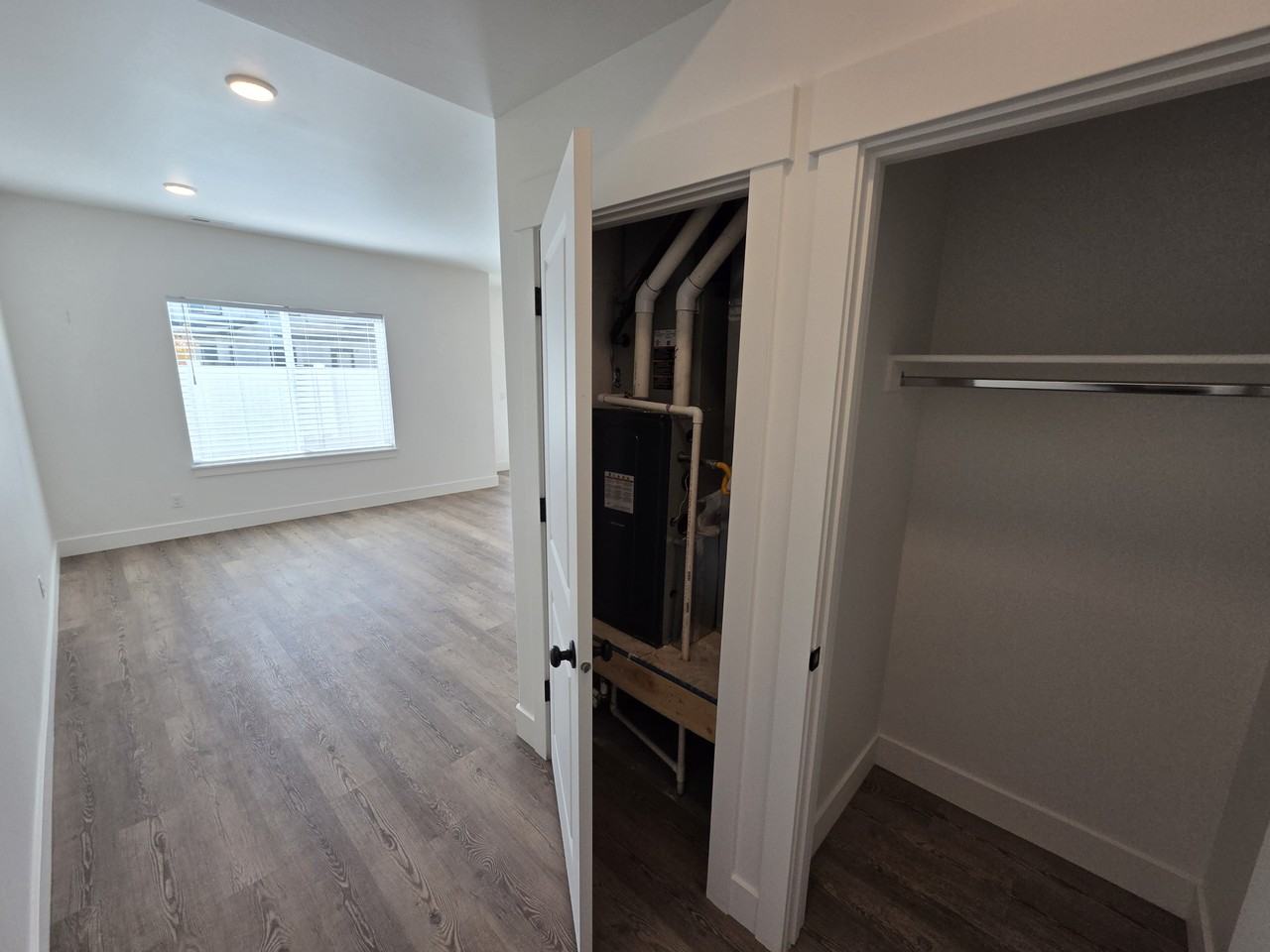 1136 Ashlyn Way #4 - Photo 3 of 17