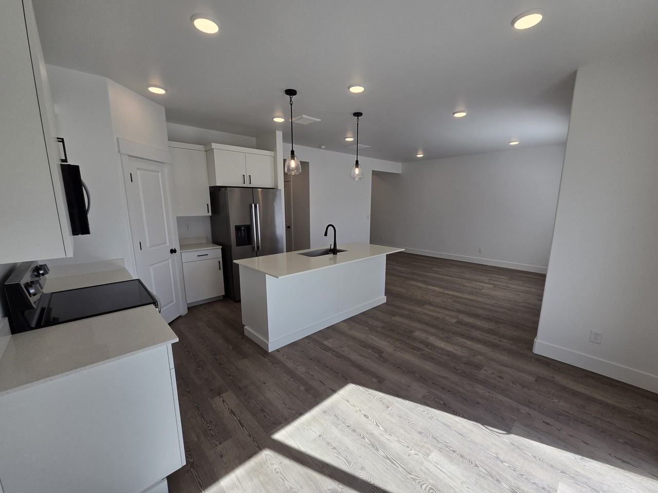 1136 Ashlyn Way #4 - Photo 5 of 17