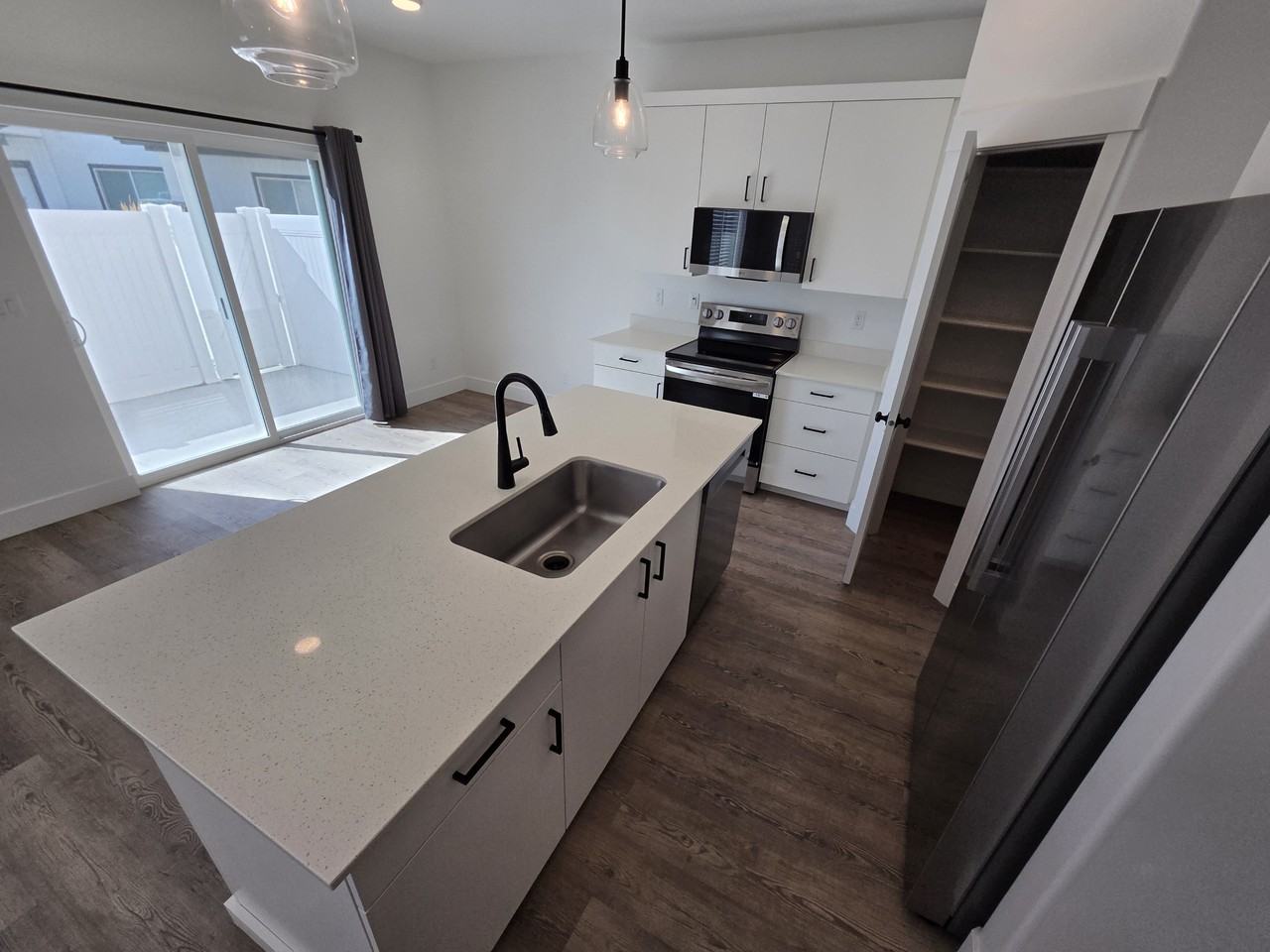 1136 Ashlyn Way #4 - Photo 6 of 17