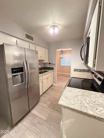 1909 W Palm Ln - Photo 3 of 16