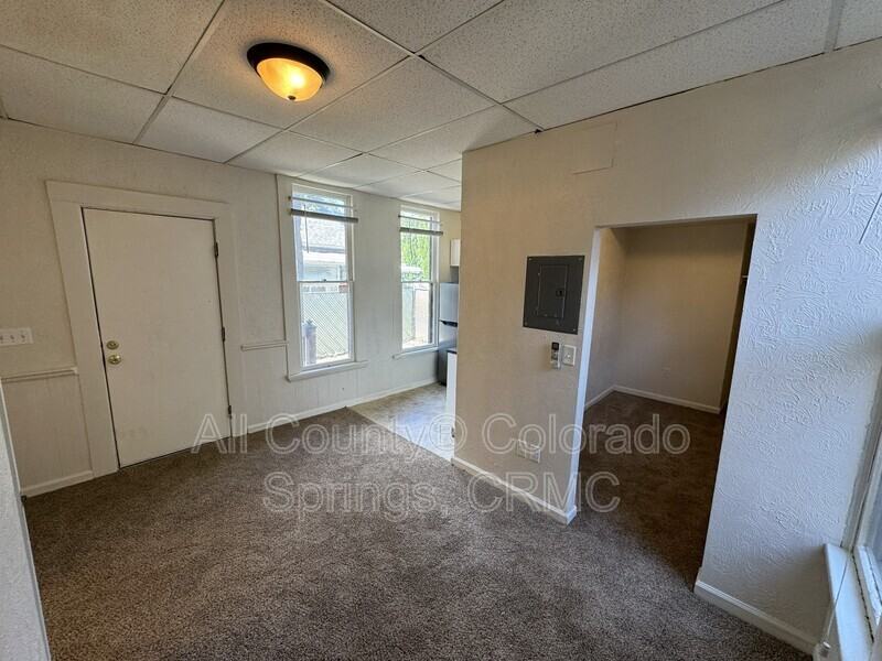 508 E Cache La Poudre St #103 - Photo 4 of 12