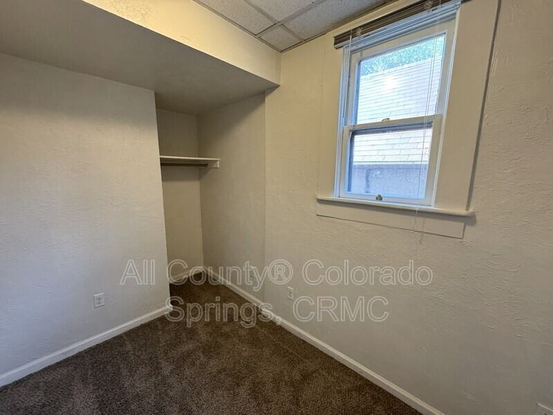 508 E Cache La Poudre St #103 - Photo 6 of 12