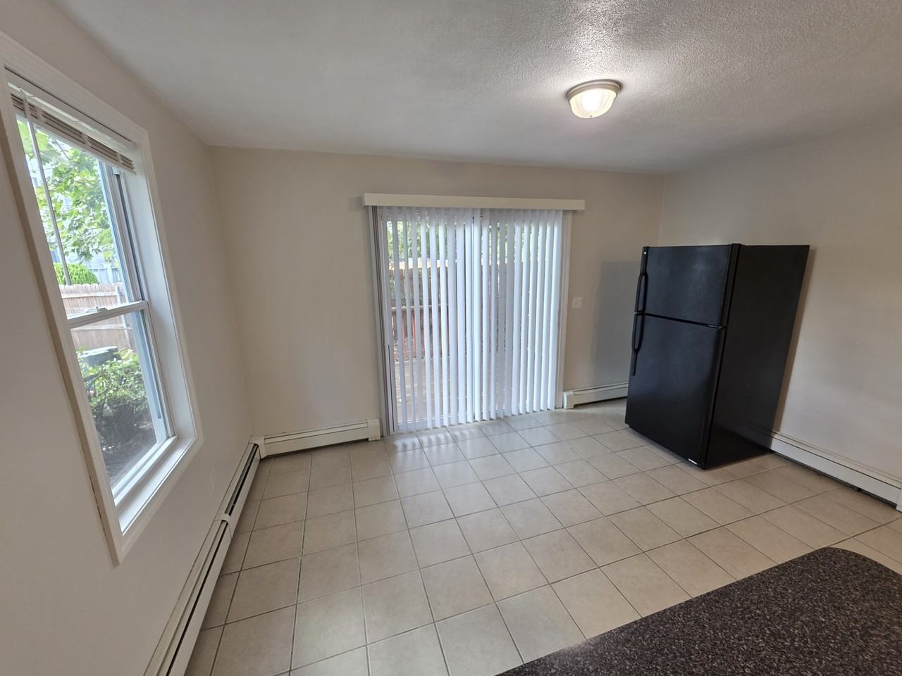 37 Bancroft St - Photo 3 of 13