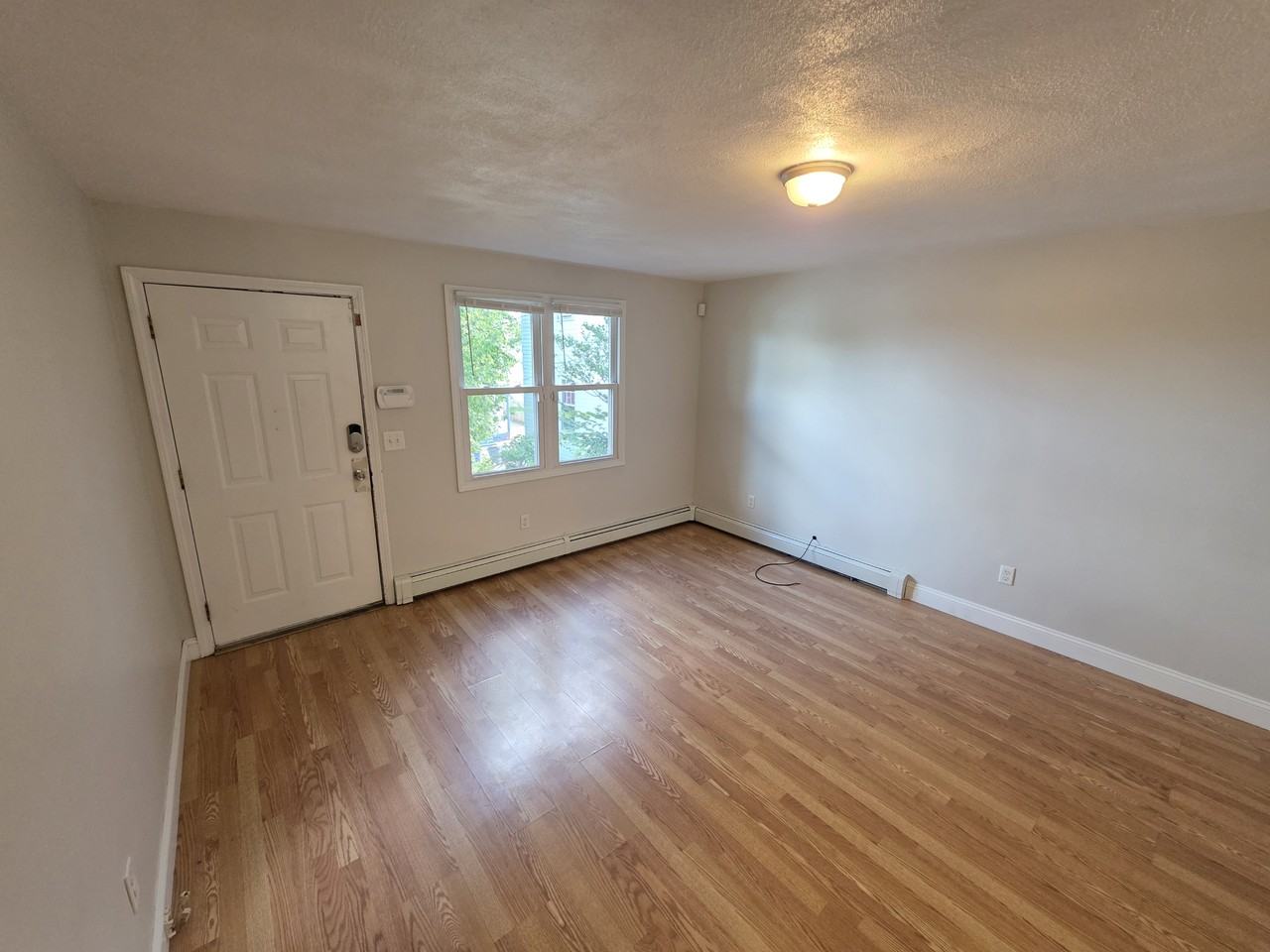 37 Bancroft St - Photo 5 of 13