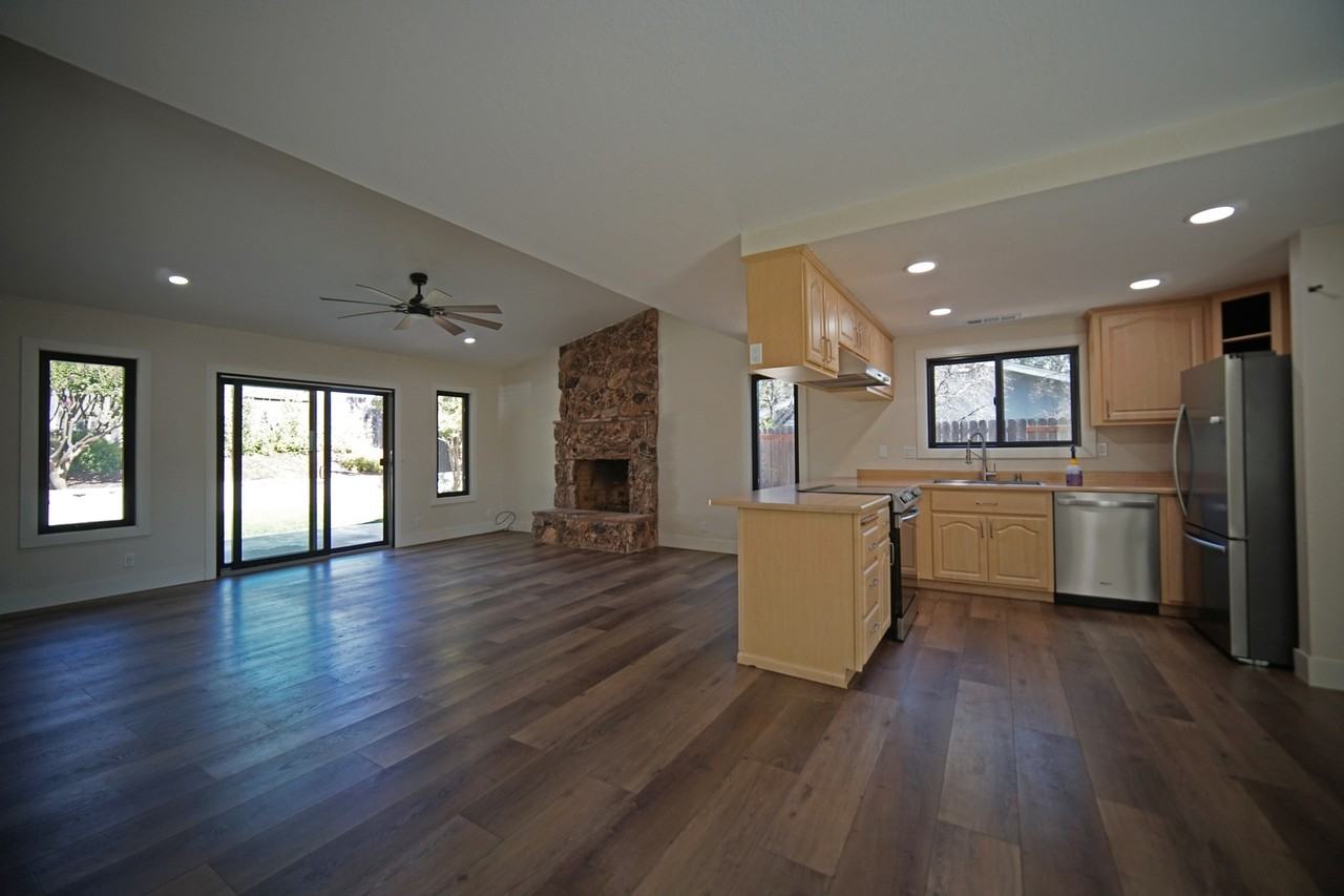 3115 Westwood Dr - Photo 3 of 30