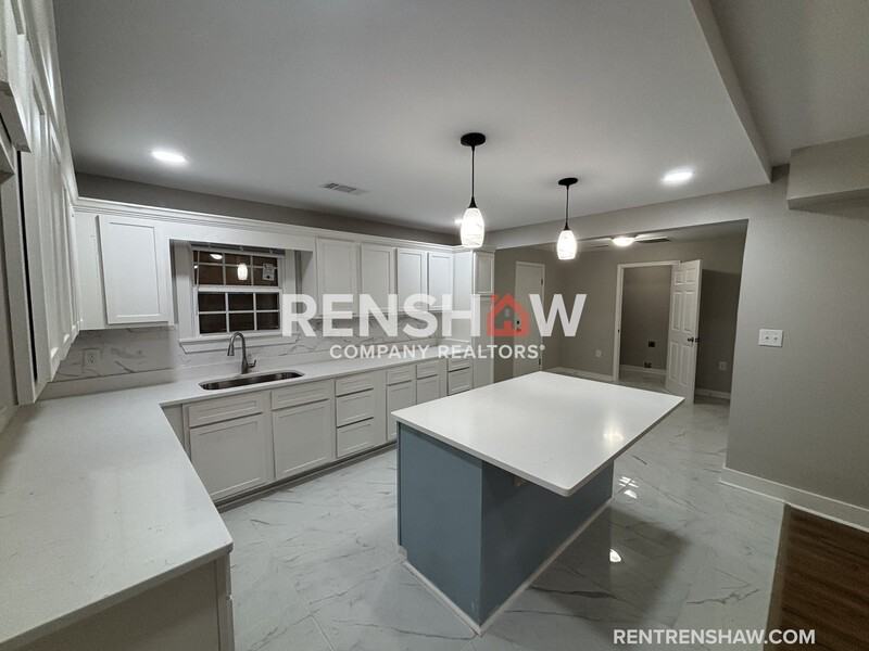 1294 Snowden Ave - Photo 6 of 25