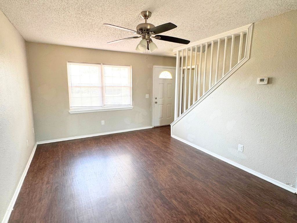 853 Cardan Pl - Photo 3 of 20