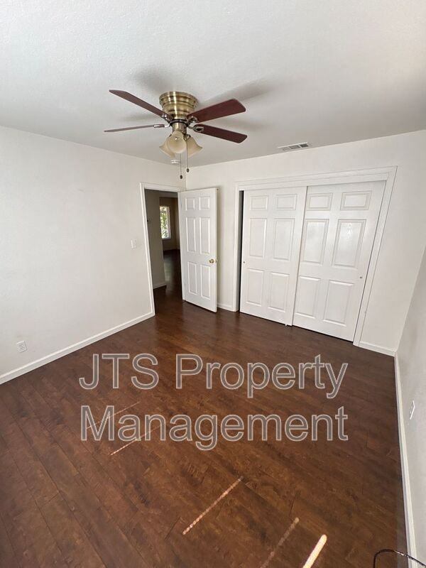 4095 69th St - Photo 6 of 10