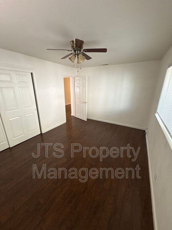 4095 69th St - Photo 7 of 10