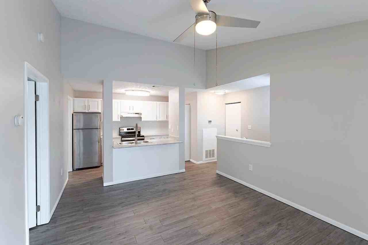 916 Beaver Grade Rd #414 - Photo 4 of 11