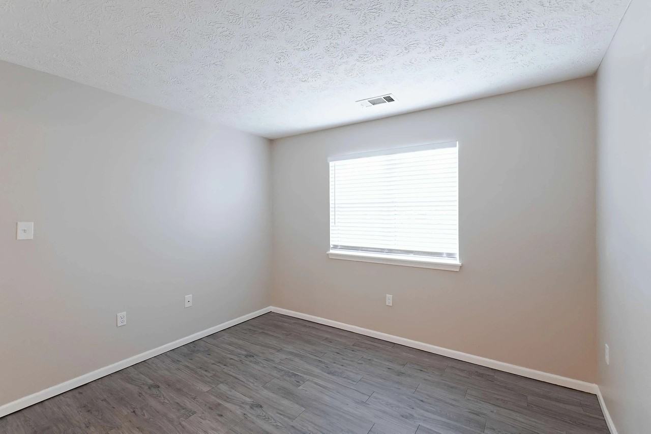 916 Beaver Grade Rd #414 - Photo 5 of 11