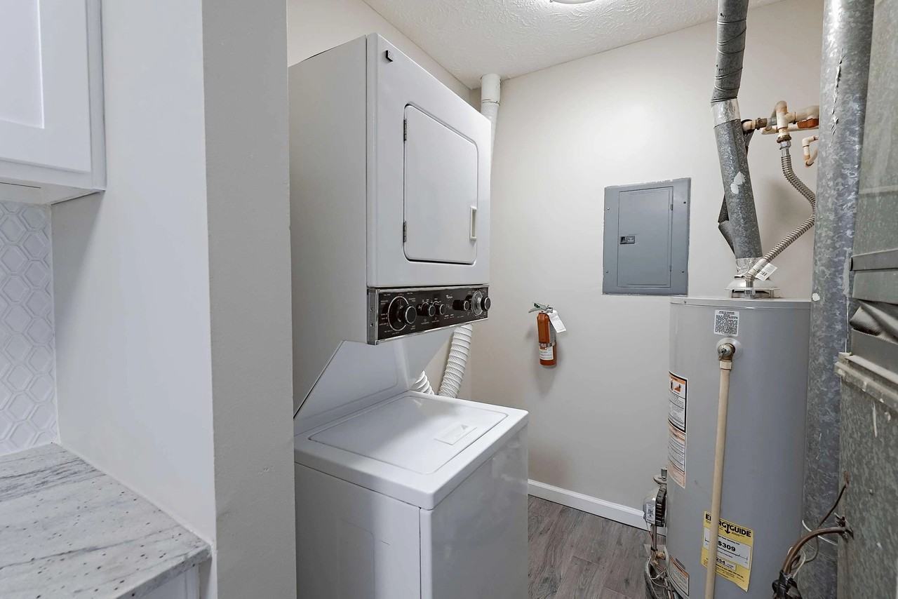 916 Beaver Grade Rd #414 - Photo 6 of 11