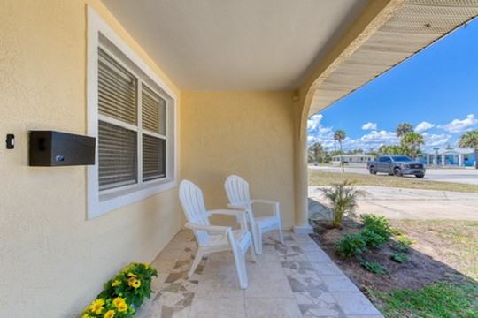 204 Rockefeller Dr #NA - Photo 3 of 13